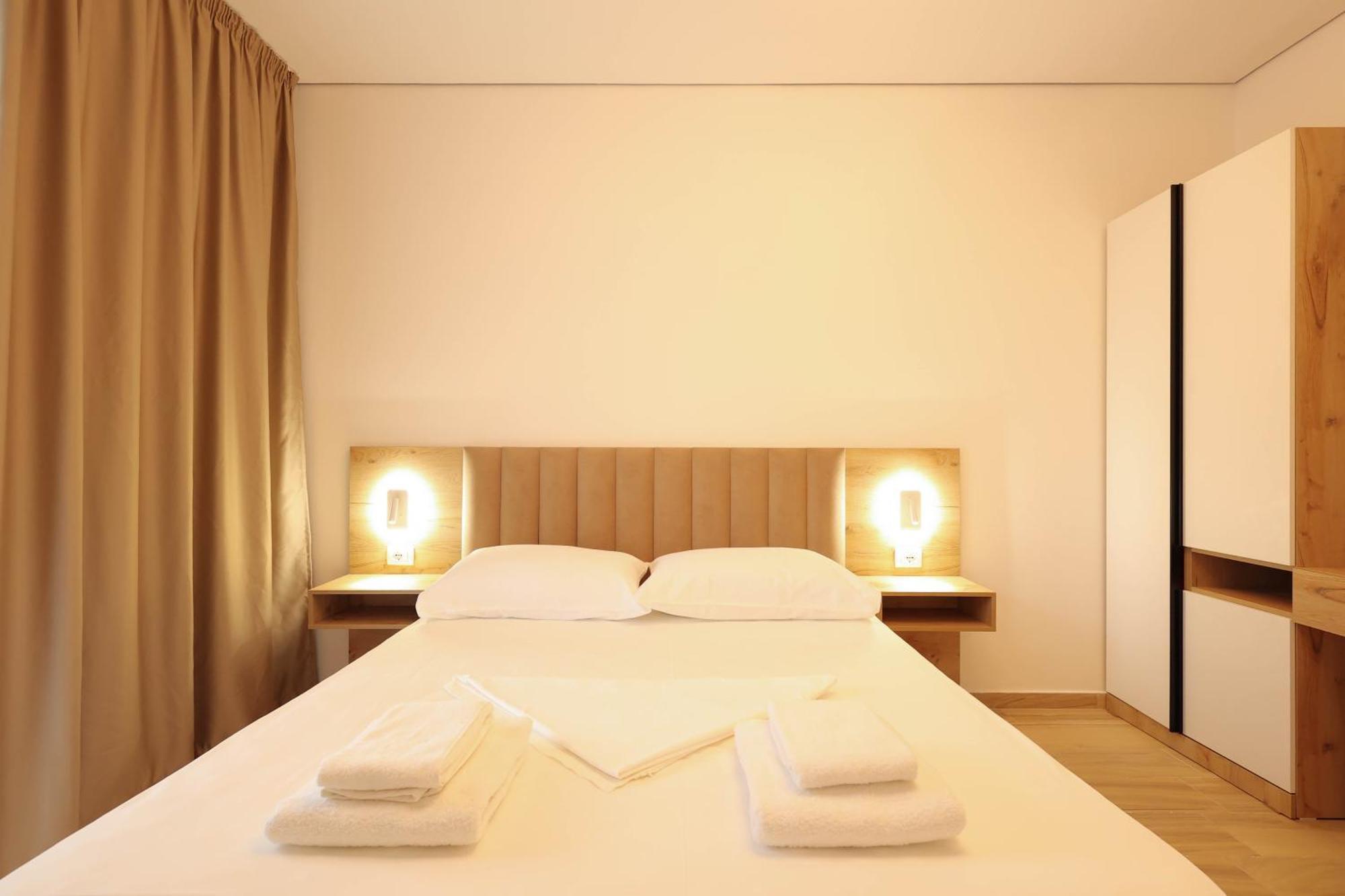 Sanpietro Vacation Apartments ดูร์เรส ภายนอก รูปภาพ