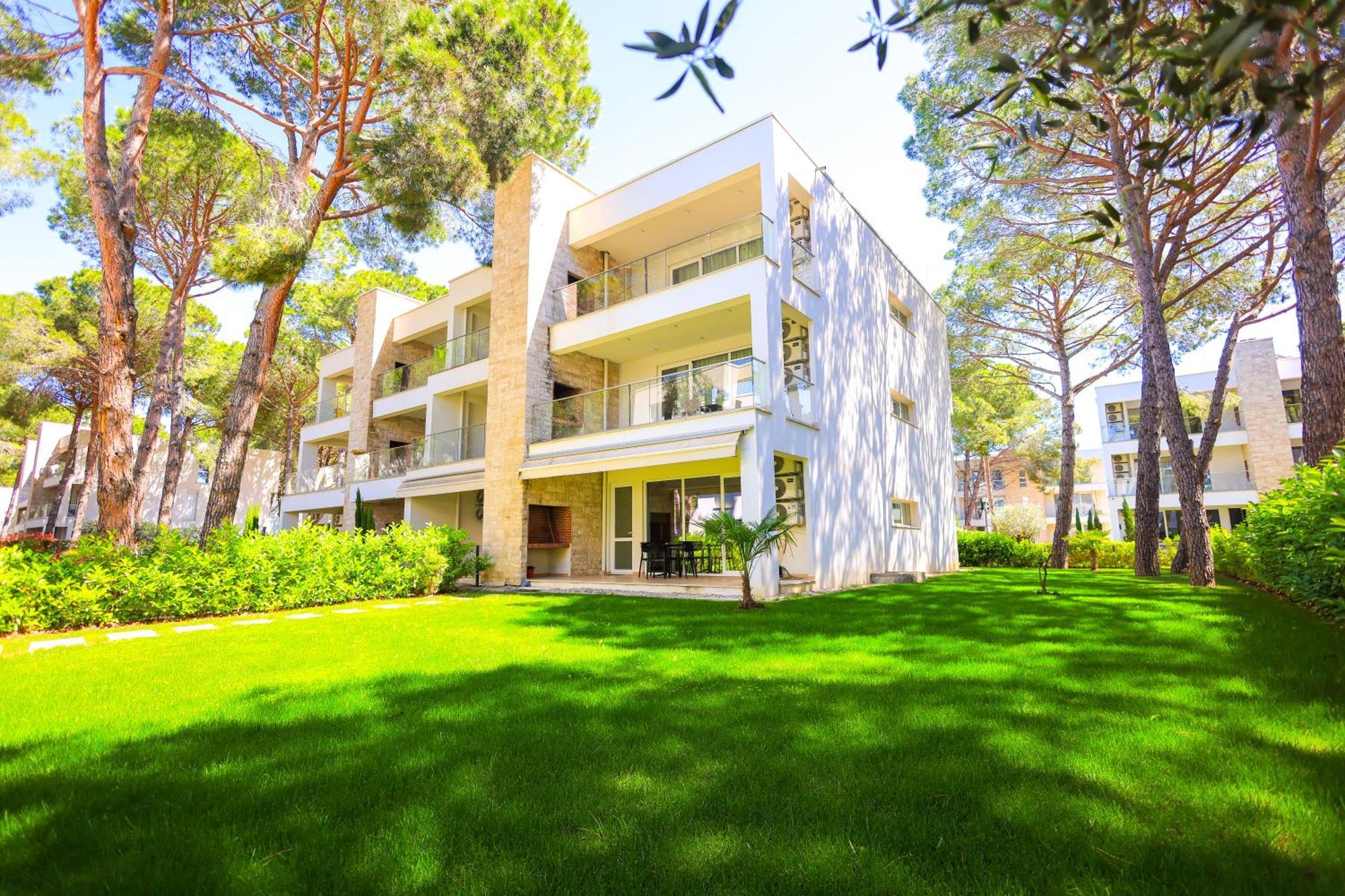 Sanpietro Vacation Apartments ดูร์เรส ภายนอก รูปภาพ
